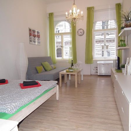 Apartment In The Centre Praga Exterior foto